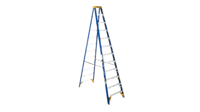 Step Ladder - 12 Ft